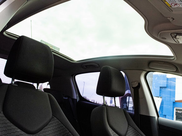 2011 Peugeot 308 I Рестайлинг, белый, 460000 рублей - вид 15