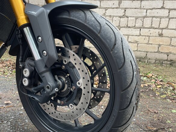 2014 Yamaha MT-09 (FZ-09), серый, 700000 рублей - вид 5