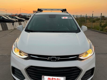 2022 Chevrolet Trax I Рестайлинг, белый, 1400000 рублей, вид 2