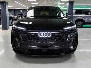 2026 Audi Q5 40 TFSI III (GU), чёрный, 6850000 рублей, вид 2