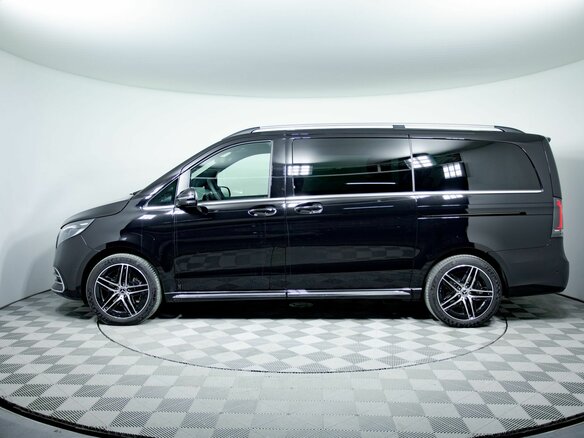 2026 Mercedes-Benz V-Класс Long 300 d длинный III (W447) Рестайлинг 2, чёрный, 31100000 рублей - вид 4