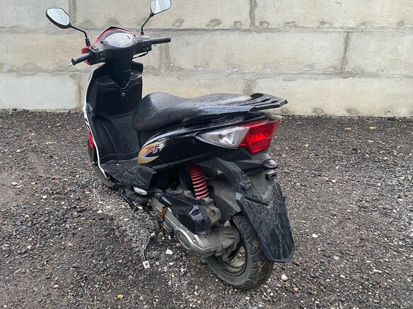 2018 Sym Jet 4 50, белый, 29000 рублей - вид 1