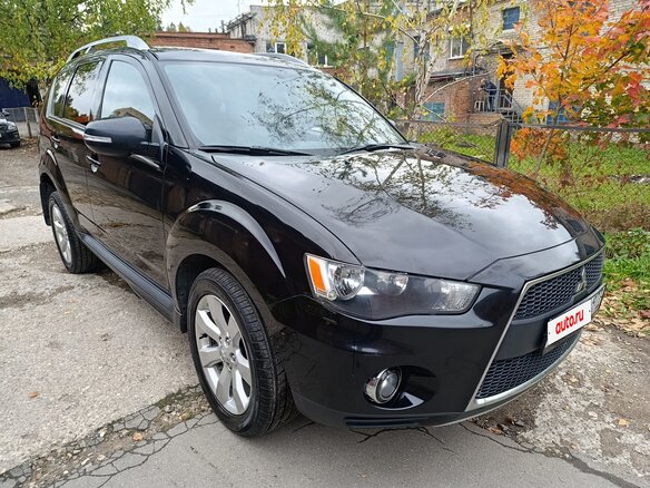2010 Mitsubishi Outlander II Рестайлинг, чёрный