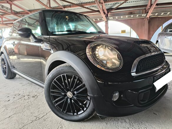 2013 Mini Hatch Cooper S II (R56) Рестайлинг, чёрный, 1250000 рублей - вид 23