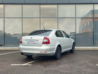 2012 Skoda Octavia II (A5) Рестайлинг, серый, 540000 рублей, вид 4