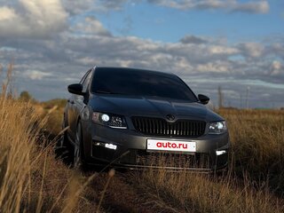 2017 Skoda Octavia III (A7), серый, 1600000 рублей, вид 4