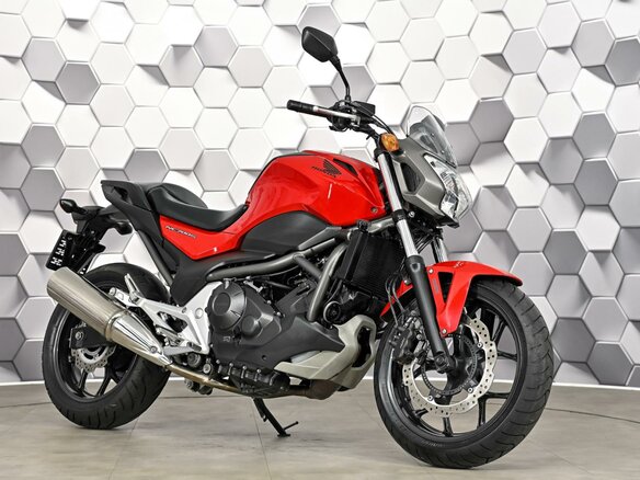 2013 Honda NC 700S, красный, 497000 рублей