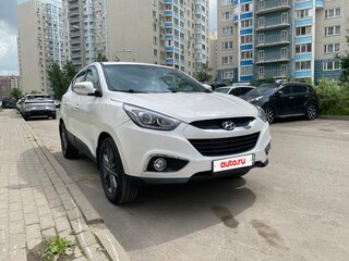 2013 Hyundai ix35 I Рестайлинг, белый, 950000 рублей, вид 3