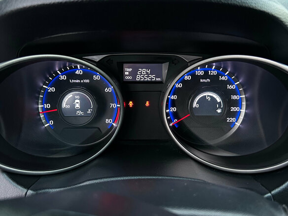 2011 Hyundai ix35 I, серебристый, 1275000 рублей - вид 17