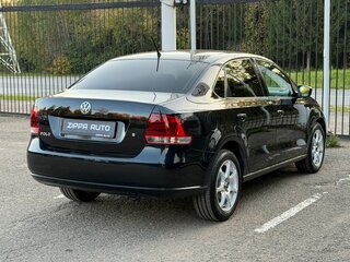 2014 Volkswagen Polo V, чёрный, 779000 рублей, вид 4