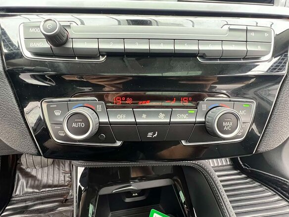 2022 BMW X1 Long 20Li sDrive II (F48) Рестайлинг, синий, 3265000 рублей - вид 17