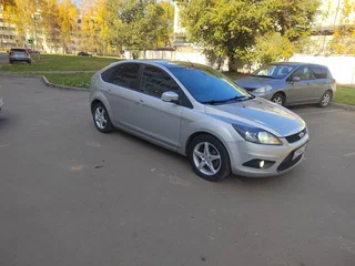 2008 Ford Focus II Рестайлинг, серебристый, 450000 рублей, вид 4