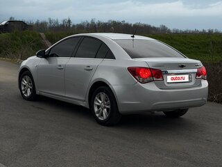 2013 Chevrolet Cruze I Рестайлинг, серебристый, 570000 рублей, вид 5