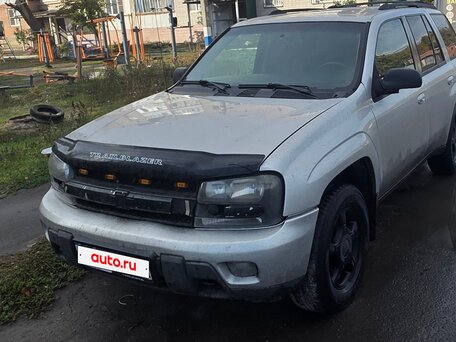 2007 Chevrolet TrailBlazer I Рестайлинг, серебристый, 600000 рублей, вид 1