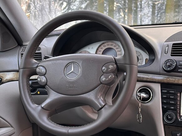 2007 Mercedes-Benz E-Класс 350 III (W211, S211) Рестайлинг, серый, 1650000 рублей - вид 34