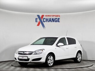 2011 Opel Astra H Рестайлинг, белый, 308000 рублей, вид 1