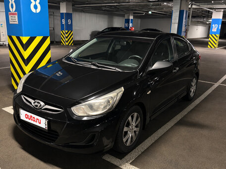 2012 Hyundai Solaris I, чёрный, 649000 рублей, вид 2
