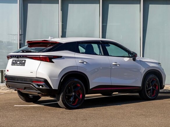 2023 Omoda C5 I, белый, 2150000 рублей - вид 4