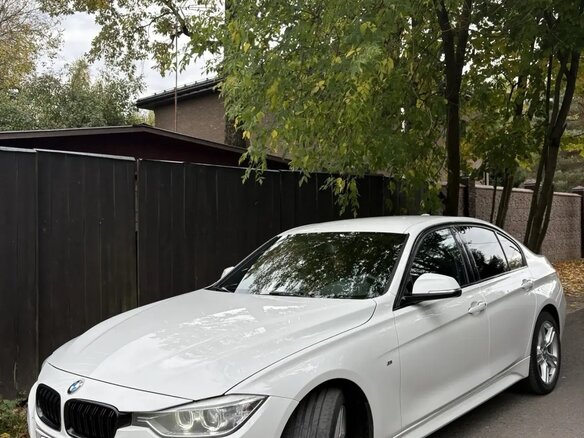 2014 BMW 3 серии 320i xDrive VI (F3x), белый, 1900000 рублей - вид 7