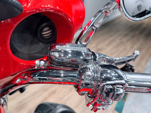2011 Harley-Davidson CVO Limited, красный, 1599000 рублей - вид 35