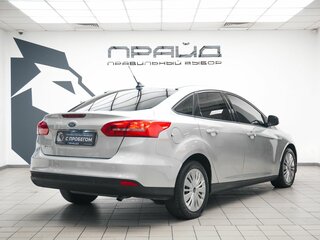 2017 Ford Focus III Рестайлинг, серебристый, 989000 рублей, вид 3