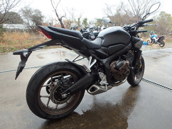 2025 Honda CB 650R, чёрный, 1250000 рублей - вид 2