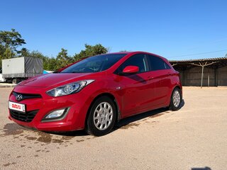 2012 Hyundai i30 II, красный, 980000 рублей, вид 1
