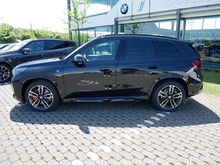 2026 BMW X1 18d sDrive III (U11/U12), чёрный, 5654000 рублей, вид 2