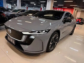 2024 Mazda EZ-6 68.8 kWh, серебристый, 3300224 рублей, вид 1