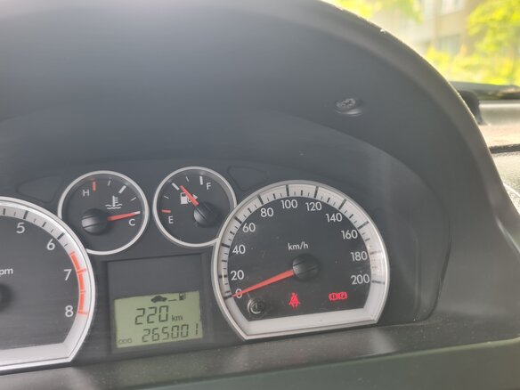 2010 Chevrolet Aveo I Рестайлинг, красный, 400000 рублей - вид 3