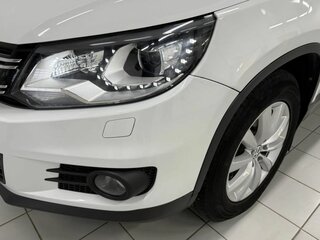 2016 Volkswagen Tiguan I Рестайлинг, белый, 1740000 рублей, вид 5