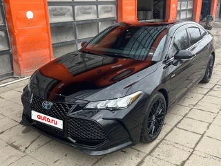 2021 Toyota Avalon V, чёрный, 2990000 рублей, вид 3