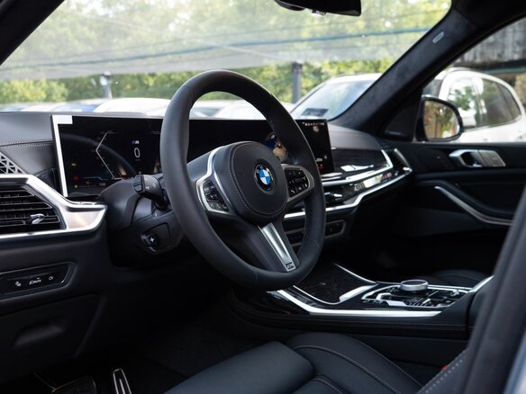 2025 BMW X7 40d I (G07) Рестайлинг, серый, 11997029 рублей - вид 11