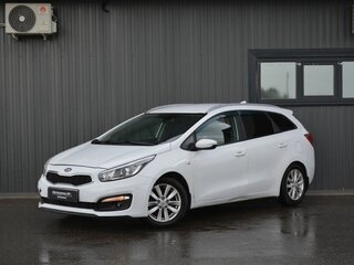 2017 Kia Ceed II Рестайлинг, белый, 749888 рублей, вид 1