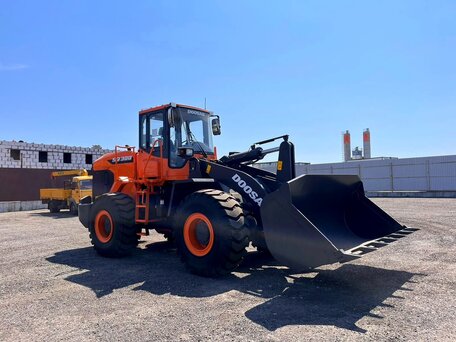 2023 Develon SD300, оранжевый, 8600000 рублей, вид 1