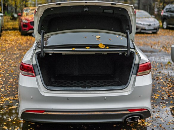 2017 Kia Optima IV, белый, 1399000 рублей - вид 12