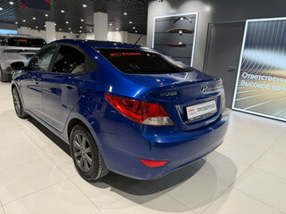 2012 Hyundai Solaris I, синий, 768000 рублей, вид 4