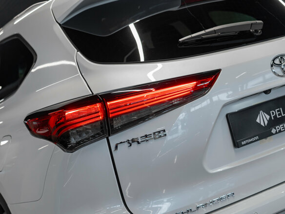 2026 Toyota Highlander IV (XU70), белый - вид 29