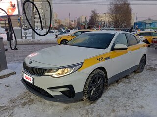 2019 Kia Optima IV Рестайлинг, белый, 1120000 рублей, вид 2