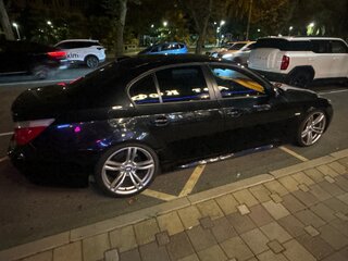 2003 BMW 5 серии 520i V (E60/E61), чёрный, 880000 рублей, вид 2