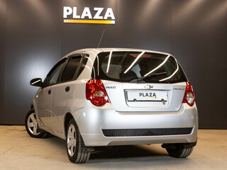 2009 Chevrolet Aveo I Рестайлинг, серебристый, 330000 рублей, вид 4