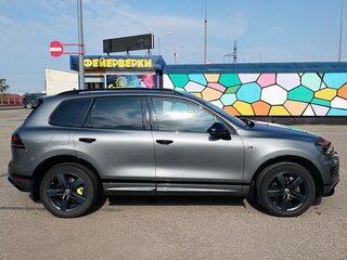 2016 Volkswagen Touareg II Рестайлинг, серый, 4300000 рублей, вид 4