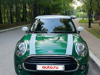 2021 Mini Hatch Cooper III (F55/F56) Рестайлинг, зелёный, 2990000 рублей, вид 4