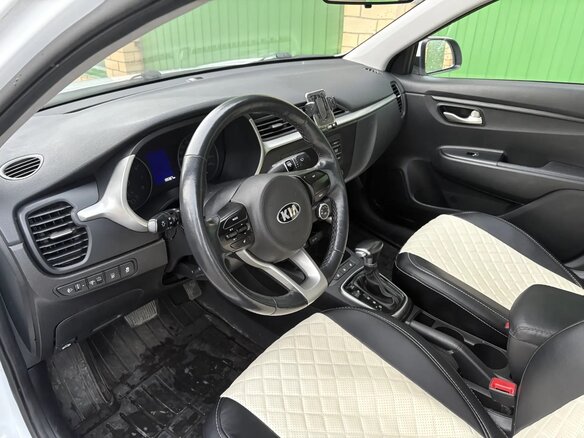 2021 Kia Rio IV Рестайлинг, белый - вид 11