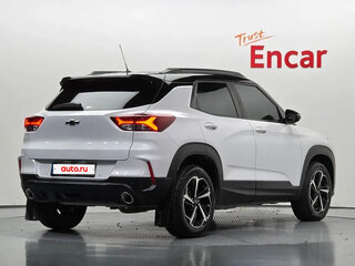 2022 Chevrolet TrailBlazer III, белый, 2050000 рублей, вид 3