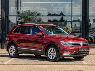 2016 Volkswagen Tiguan II, красный, 2195000 рублей, вид 3