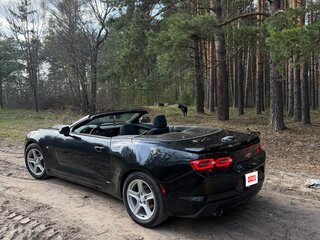 2019 Chevrolet Camaro 8-speed VI Рестайлинг, чёрный, 5200000 рублей, вид 5
