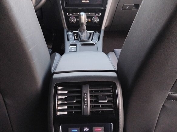 2020 Volkswagen Passat B8 Рестайлинг, синий, 2275000 рублей - вид 32