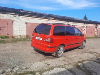 2005 Volkswagen Sharan I Рестайлинг 2, красный, 650000 рублей, вид 3