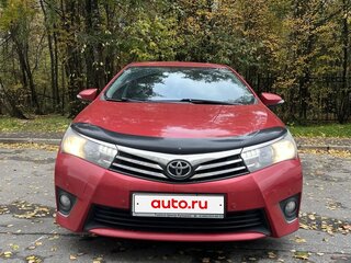 2013 Toyota Corolla XI (E160, E170, E180), красный, 1370000 рублей, вид 1